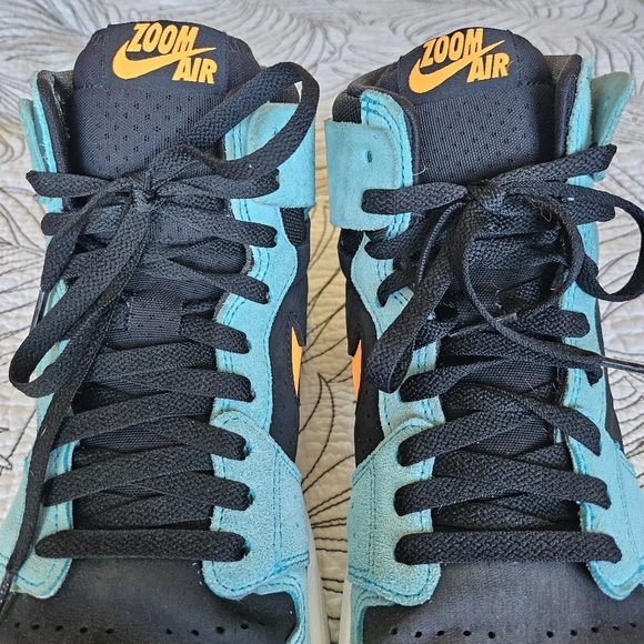 VGUC Nike Jordan 1 High Zoom Air CMFT Bleached Aqua Teal Orange Black 9 - Picture 12 of 16